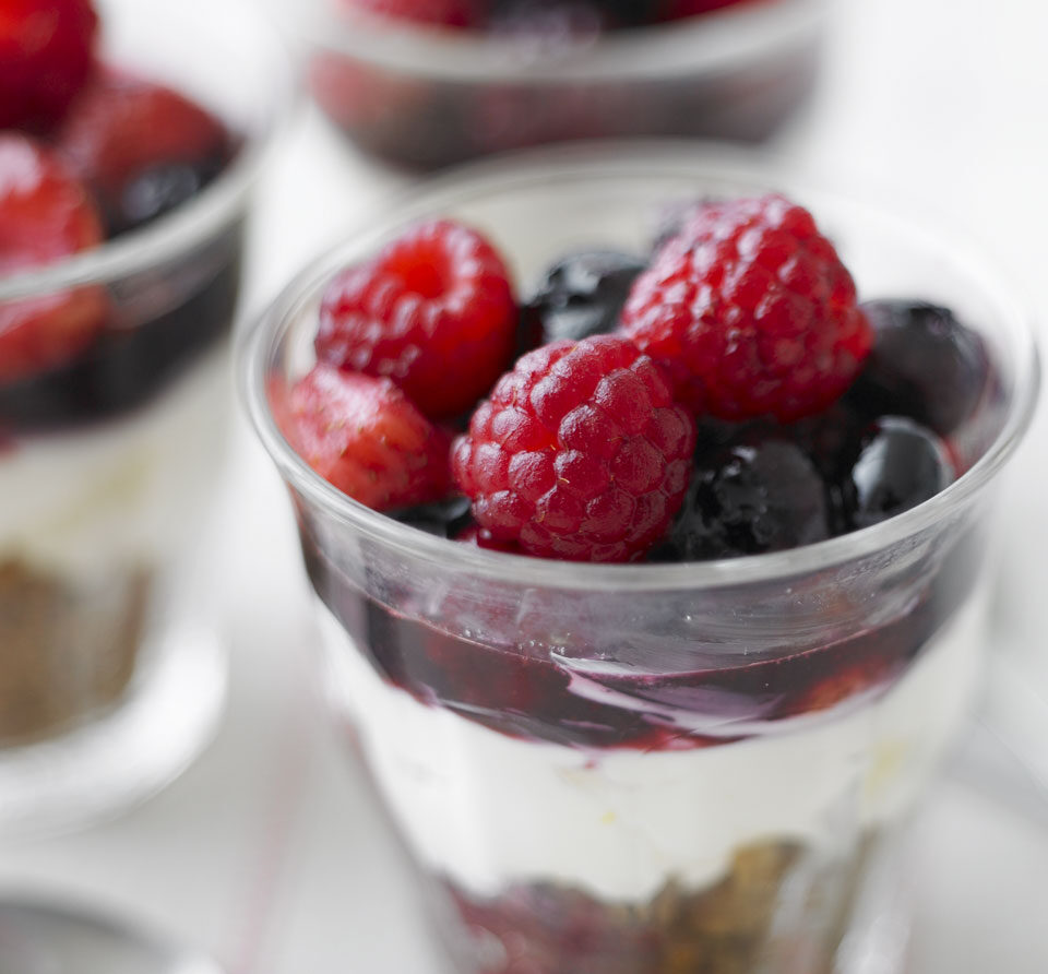 MIXED BERRY CHEESECAKE