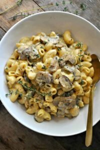 MUSHROOM STROGANOFF MAC & CHEESE