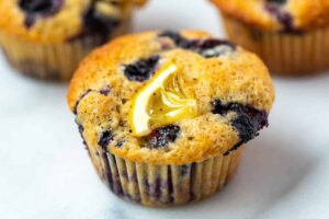 BLUEBERRY MUFFIN WITH LEMON ZEST